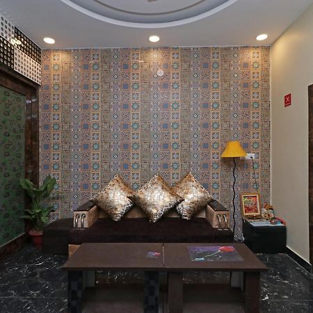 Hotel O Cloud Neu-Delhi Exterior foto