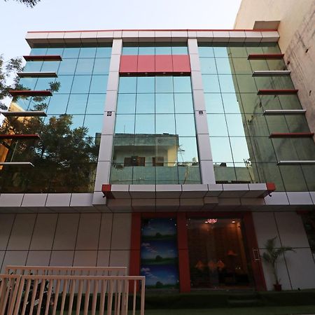 Hotel O Cloud Neu-Delhi Exterior foto
